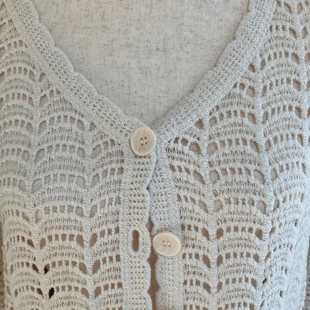 Shrug - Button UP Cropped Cotton Eyelet Knit - Off White - Size Medium NWOT - Picture 2 of 7